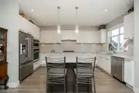 118 2853 HELC PLACE - thumbnail 14