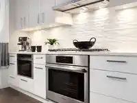 2403 1588 JOHNSTON ROAD - thumbnail 10
