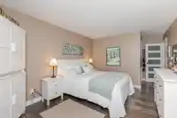 305 1351 MARTIN STREET - thumbnail 18