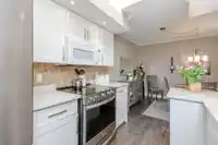 305 1351 MARTIN STREET - thumbnail 8