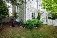 32 16228 16 AVENUE - thumbnail 3