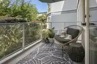 206 15941 MARINE DRIVE - thumbnail 2
