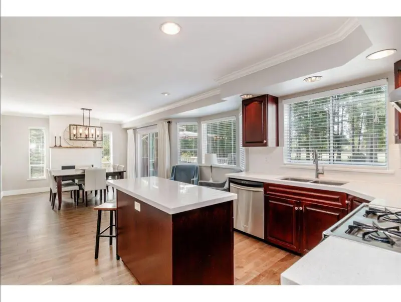 24903 54 AVENUE - photo 4 of 25