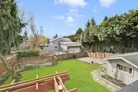 14704 16A AVENUE - thumbnail 17