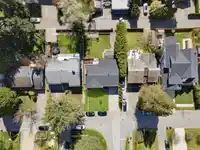 14704 16A AVENUE - thumbnail 5
