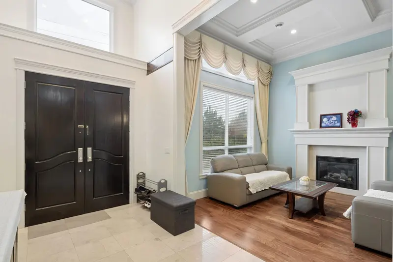 9551 SAUNDERS ROAD - photo 3 of 25