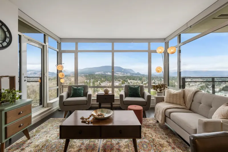 2504 2789 SHAUGHNESSY STREET - photo 1 of 25