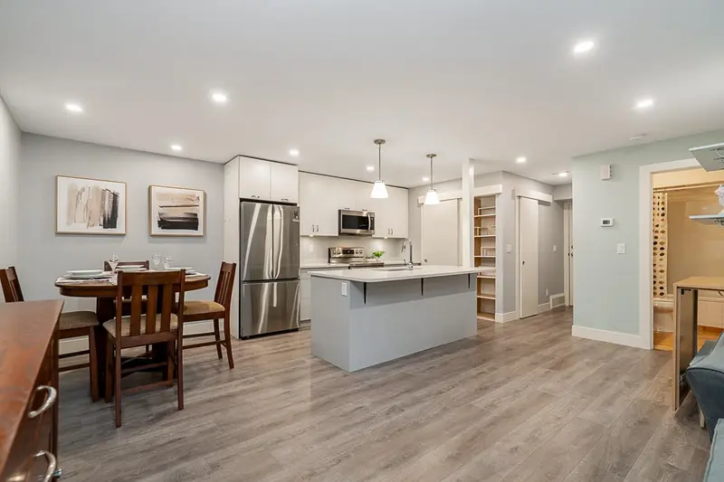 1422 34909 OLD YALE ROAD - photo 2 of 25