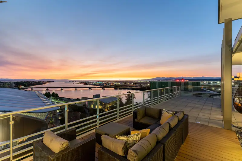 1205 6622 PEARSON WAY - photo 1 of 25