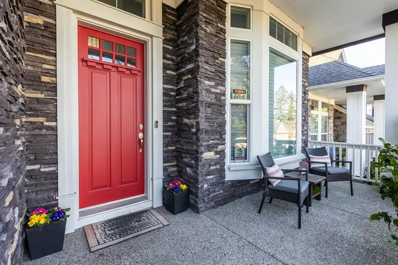 2643 164 STREET - photo 2 of 39