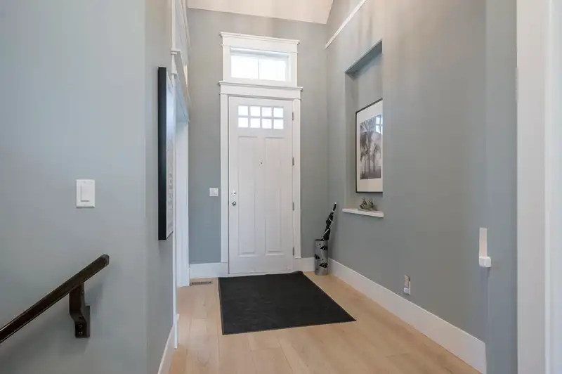 2643 164 STREET - photo 3 of 39