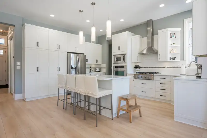 2643 164 STREET - photo 4 of 39