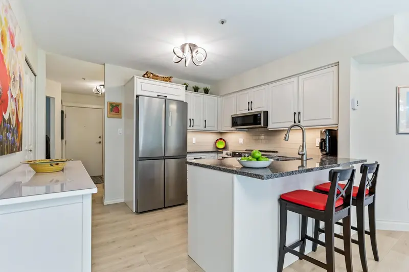 201 180 RAVINE DRIVE - photo 4 of 25