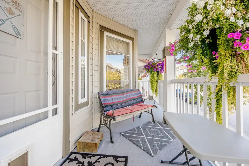 6615 205 STREET - photo 4 of 25