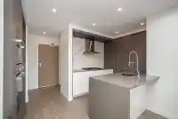 901 1441 JOHNSTON ROAD - thumbnail 3