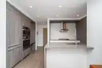 901 1441 JOHNSTON ROAD - thumbnail 4