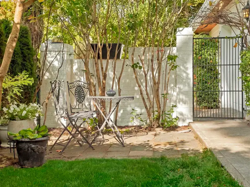 12141 SULLIVAN STREET - photo 3 of 25