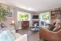 933 HABGOOD STREET - thumbnail 12