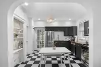 828 KENT STREET - thumbnail 4