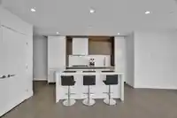 905 1342 JOHNSTON ROAD - thumbnail 13