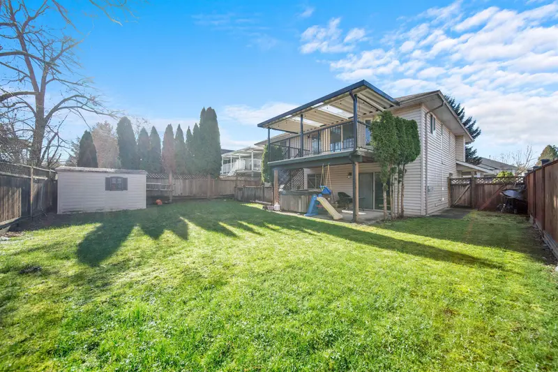 12288 233 STREET - photo 3 of 25