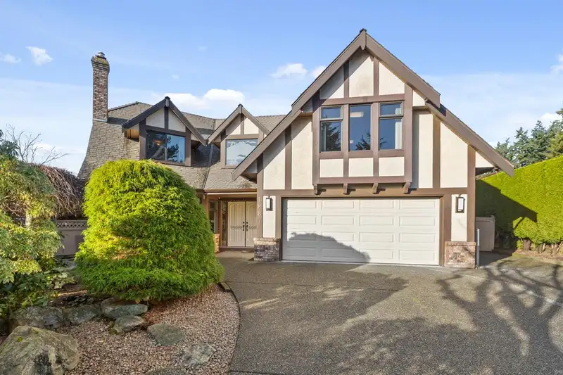 1887 144A STREET - photo 1 of 38