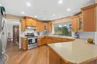 1887 144A STREET - thumbnail 9