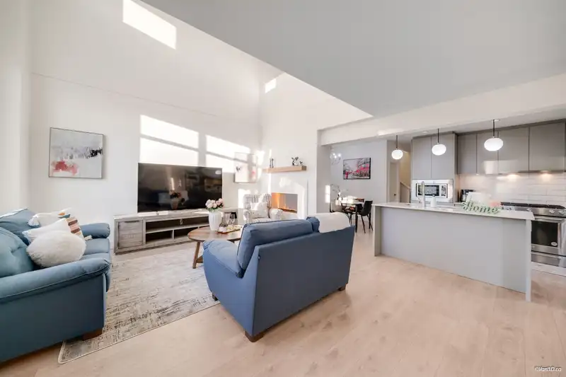 98 16561 17A AVENUE - photo 4 of 40