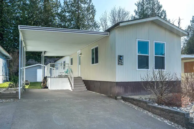 33 2315 198 STREET - photo 4 of 25