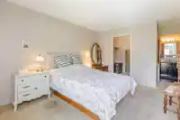 #304 1351 MARTIN STREET - thumbnail 27