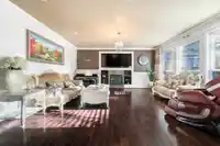 16334 25 AVENUE - thumbnail 4