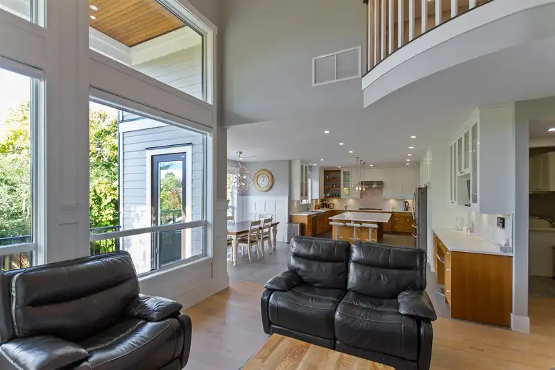 1843 142 STREET - photo 4 of 24
