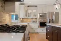 12661 20 AVENUE - thumbnail 8