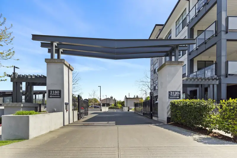 104 2120 GLADWIN ROAD - photo 3 of 25