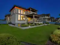 3877 159A STREET - thumbnail 14
