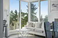 602 1500 MARTIN STREET - thumbnail 5