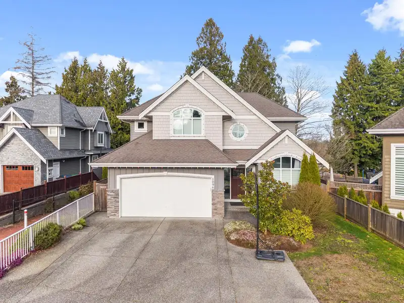 1096 165 STREET - photo 1 of 40