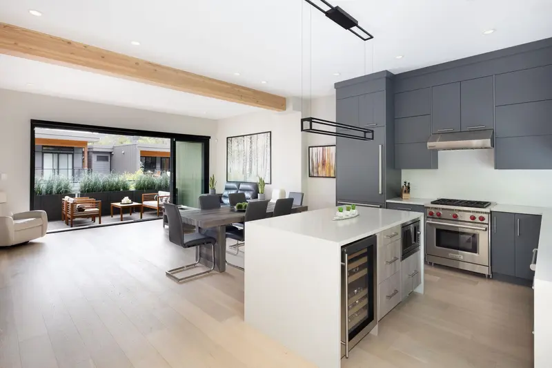 8 1350 CLOUDBURST DRIVE - photo 3 of 25