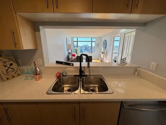 1401 3660 VANNESS AVENUE - photo 2 of 20