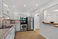 102 1350 VIDAL STREET - thumbnail 7