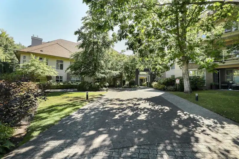 308 1929 154 STREET - photo 2 of 40