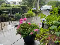 106 1360 MARTIN STREET - thumbnail 2