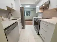106 1360 MARTIN STREET - thumbnail 5