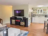 106 1360 MARTIN STREET - thumbnail 7