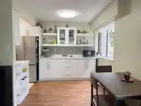 106 1360 MARTIN STREET - thumbnail 8