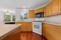 2192 148A STREET - thumbnail 16