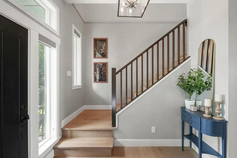 16555 25 AVENUE - photo 3 of 40