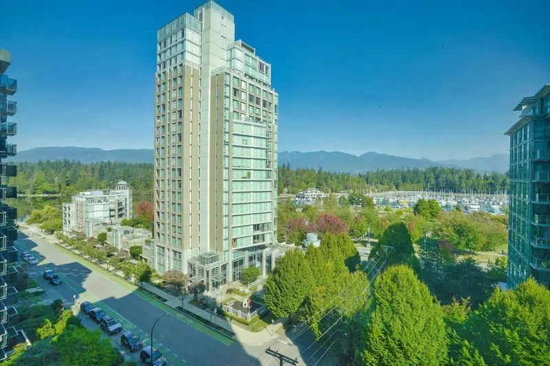 902 1888 ALBERNI STREET - photo 3 of 25