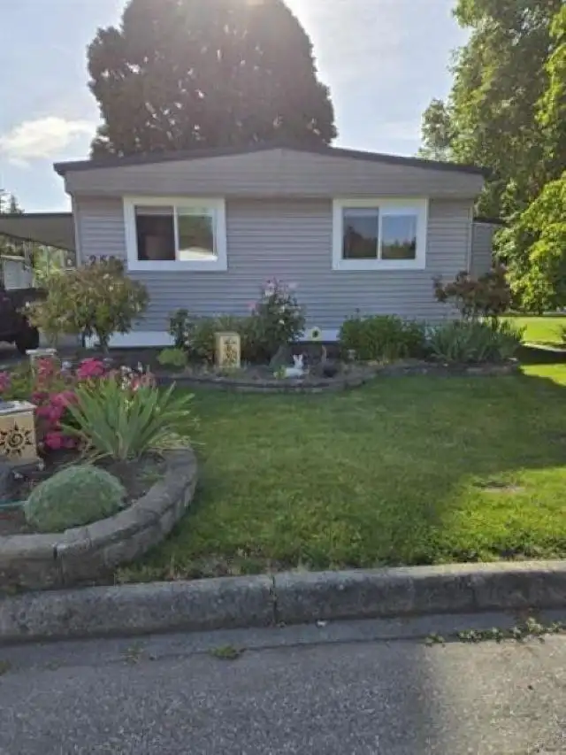 259 1840 160 STREET - photo 3 of 29