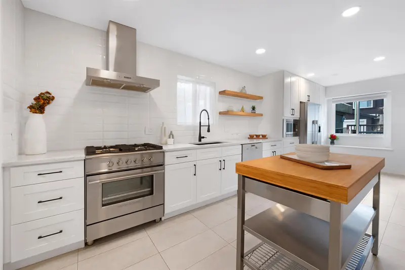 65 ELLESMERE AVENUE - photo 2 of 25